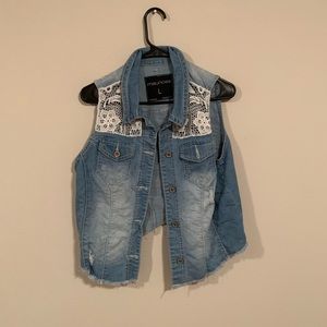 Maurice’s Jean vest